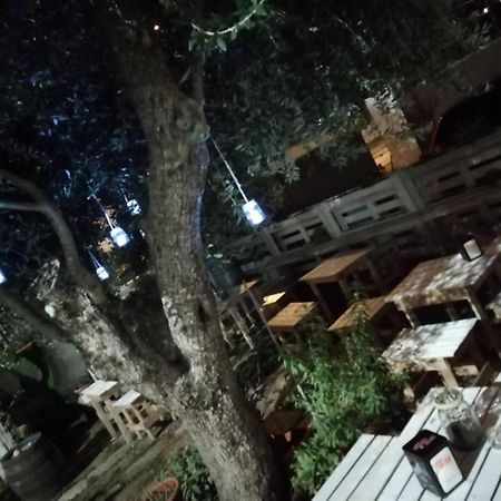 Sosta Camper La Specchia Hotell San Pietro in Bevagna Eksteriør bilde